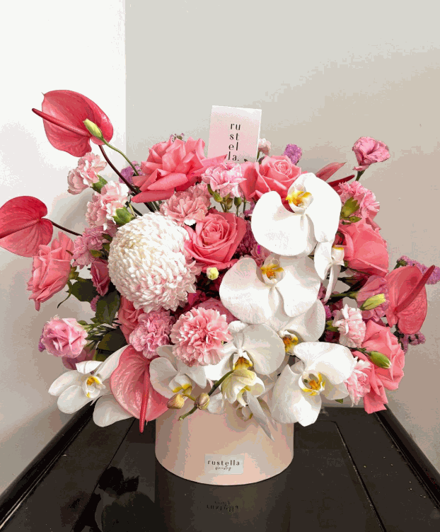 Champagne & Blush Petal Box